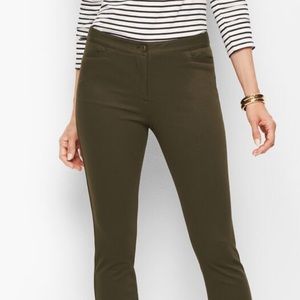 NWT Talbots dalton pant in khaki. Size 6.